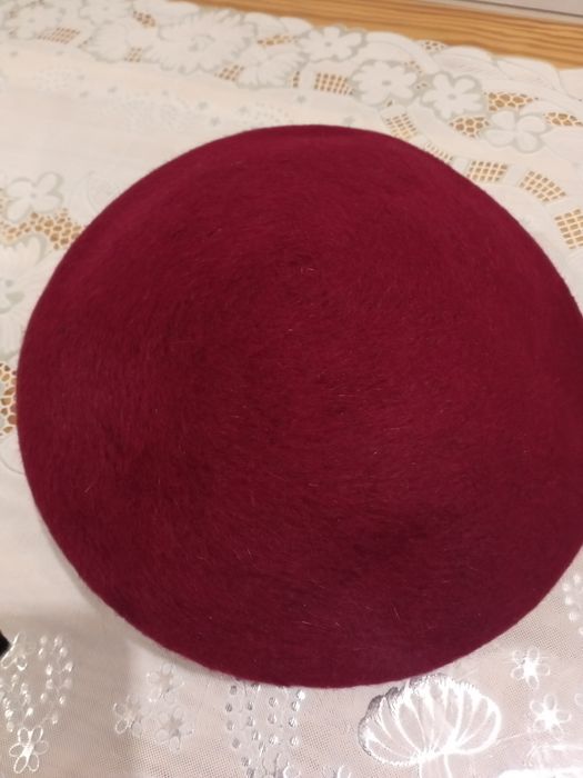 Beret damski z PRL-u nowy