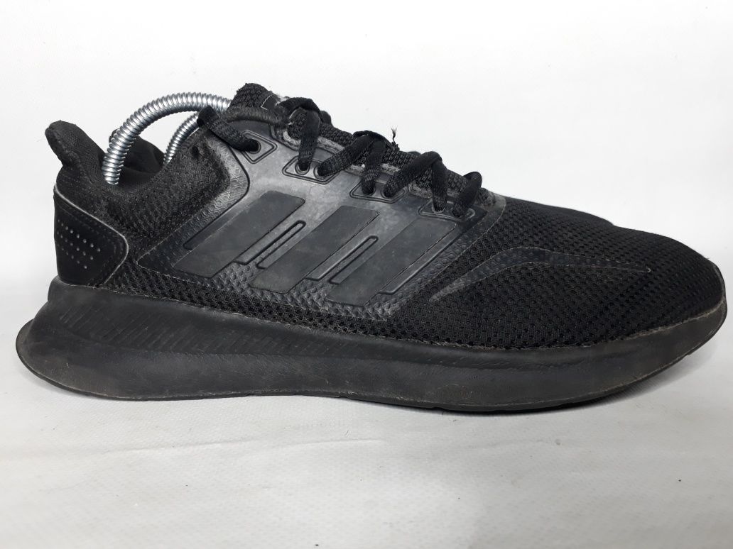 Кроссовки Adidas  original 24,5 см 39,5  размер