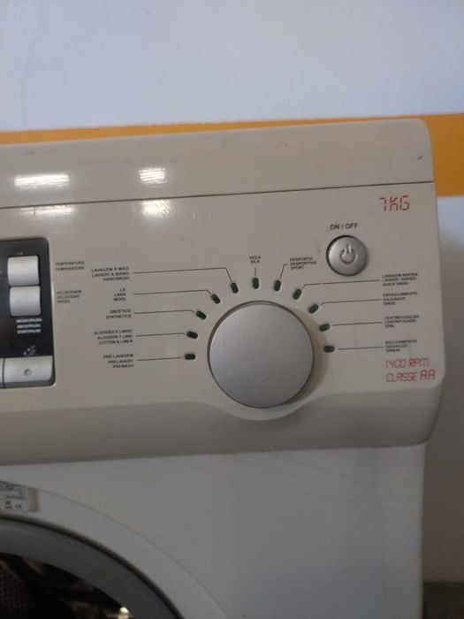 Máquina de lavar roupa jocel