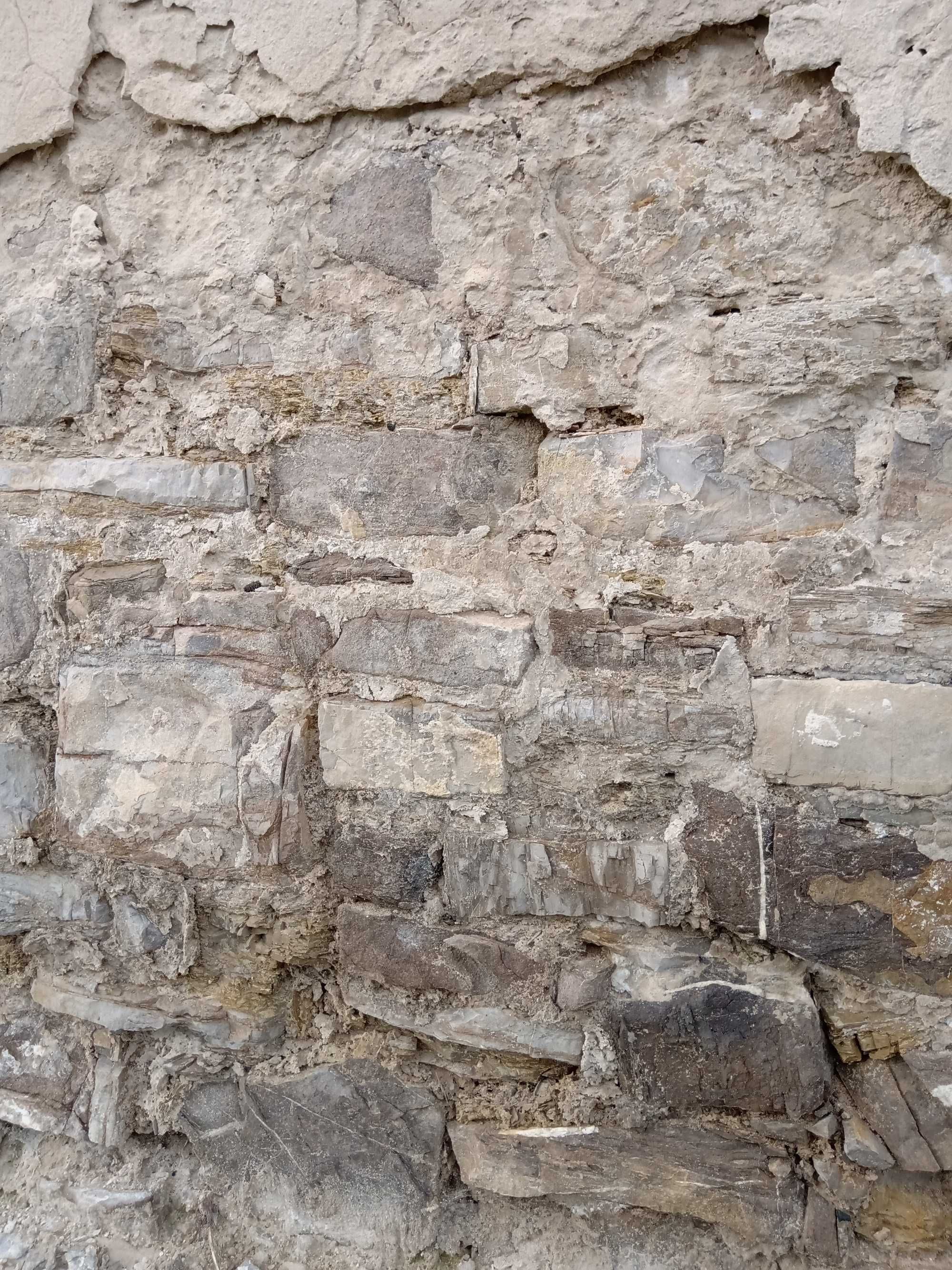 Kamień sprzedam duże ilości.