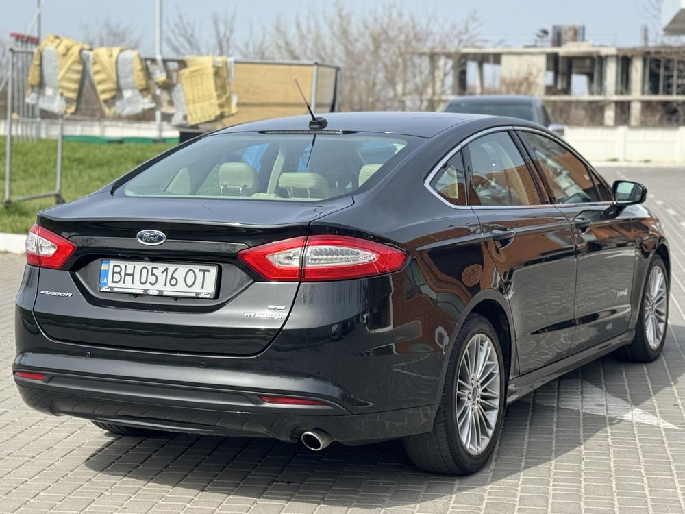 Продам Ford Fusion SE Гибрид