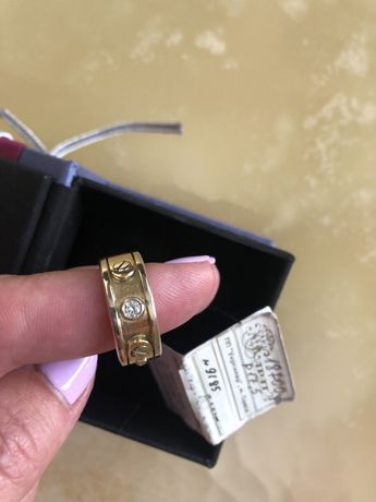 Золотое кольцо с бриллиантом Барака