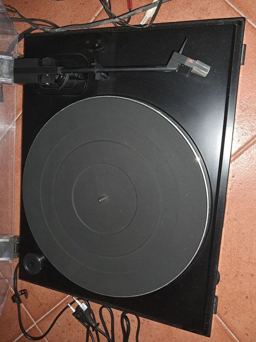 2 gira discos para peças ou reparação