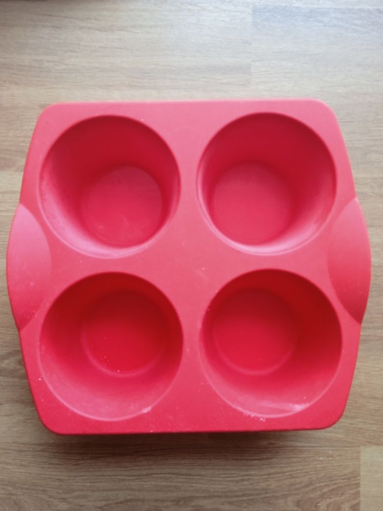 Tupperware silikonowa forema