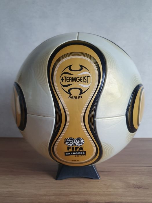 Piłka meczowa adidas omb teamgeist final 2006 Berlin matchball ball
