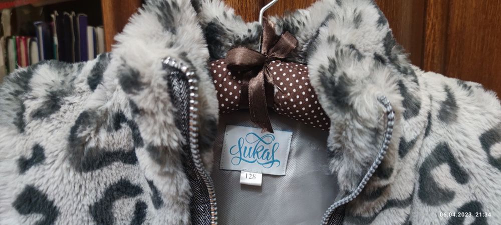 Жилет Lukas Kids хутряний на блискавці 134 сірий. Весна, осінь