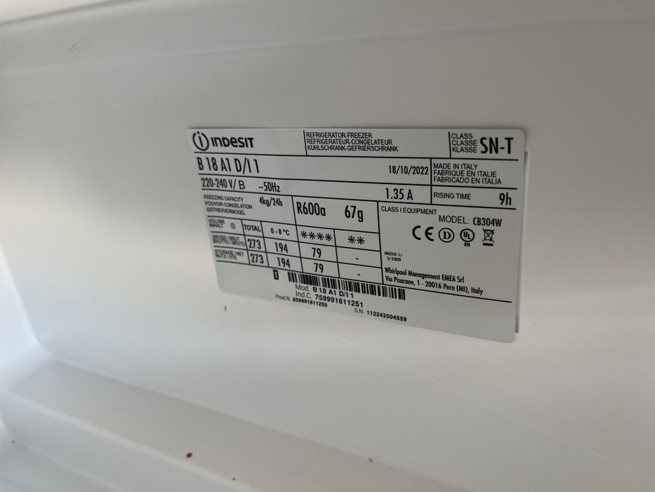 frigorifico de encastre indesit cb304w