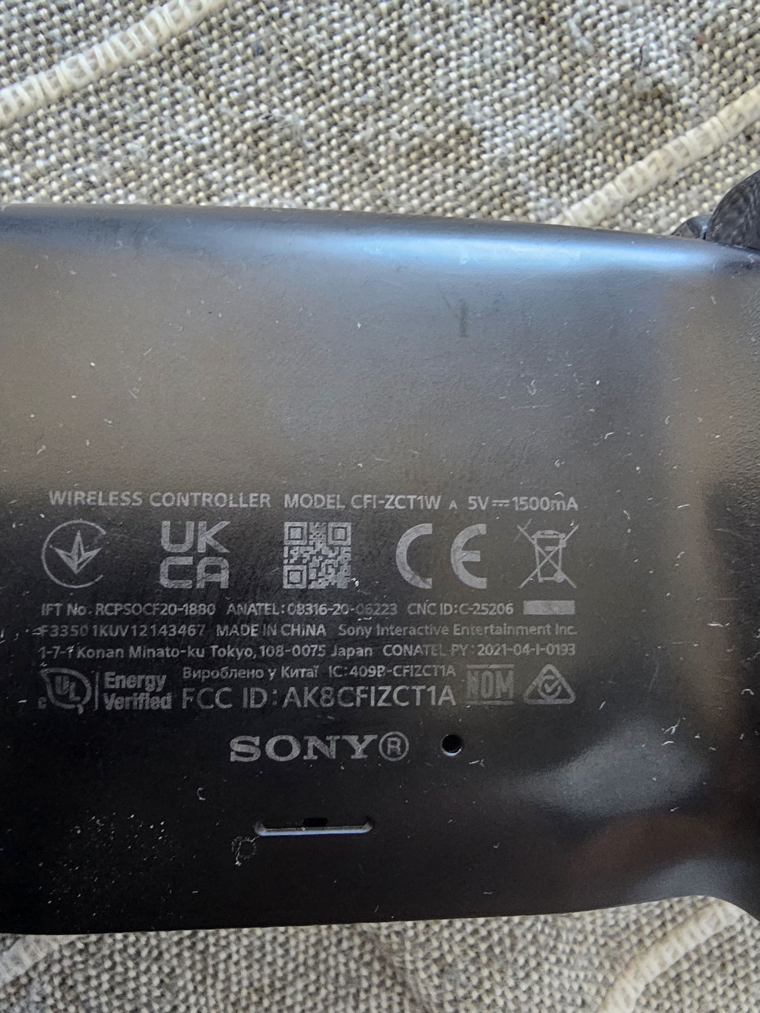 Sprzedam pada do playstation 5 orginalny