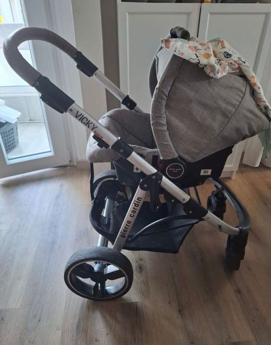 Carrinho de bebe com isofix