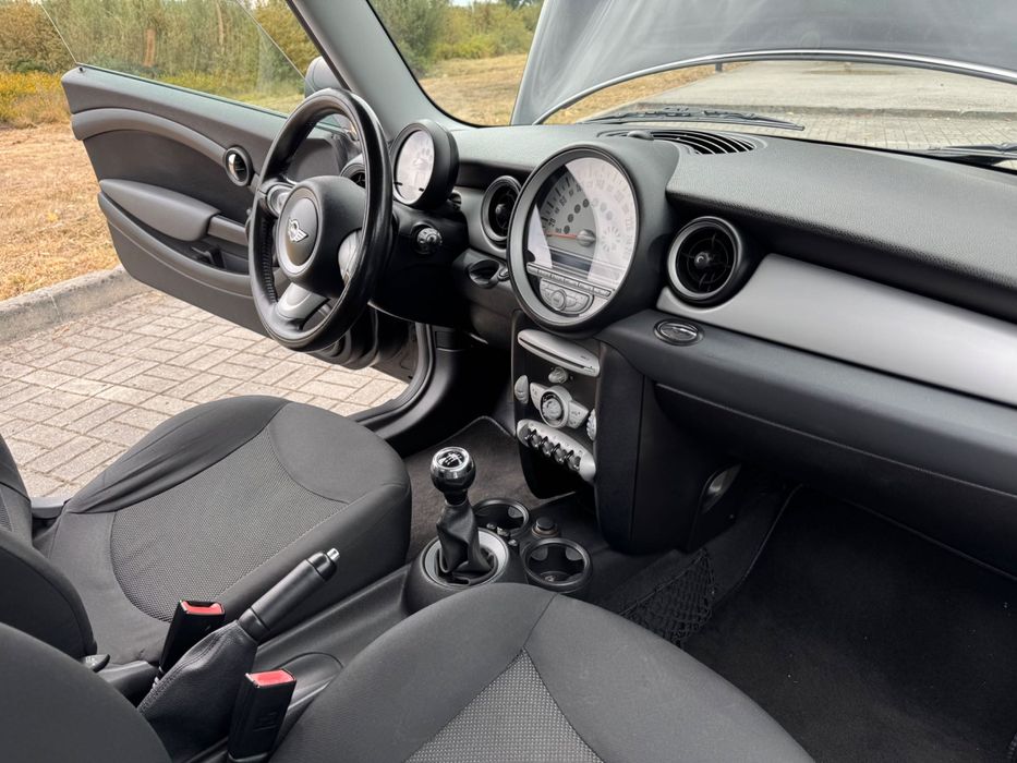 MINI One 1.6 (6 Velocidades) – 3 Portas – Nacional – 2010