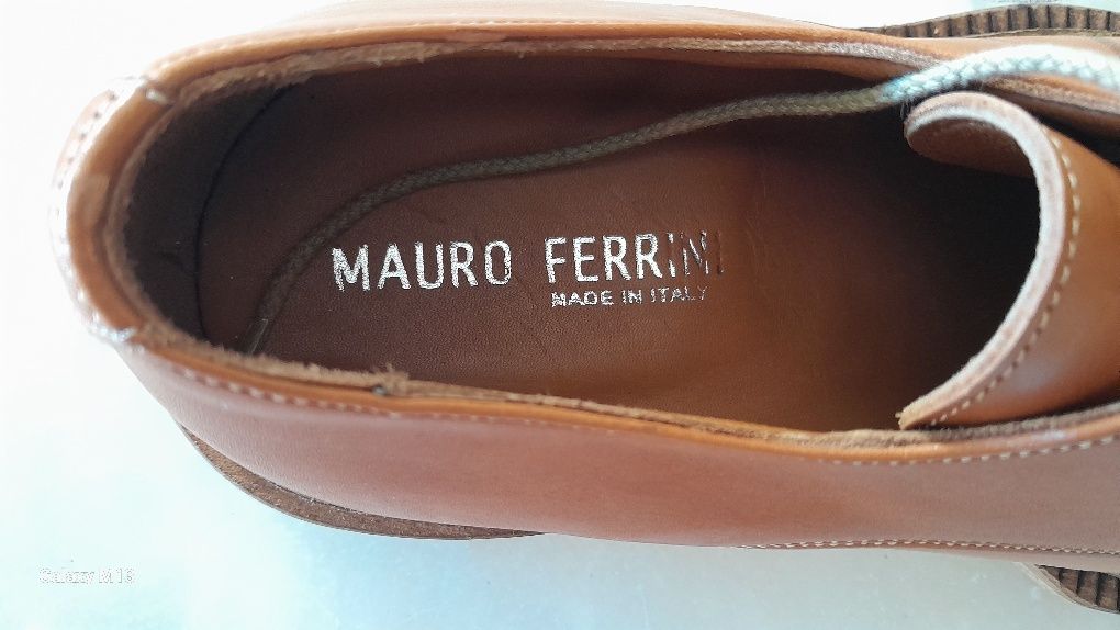 Sapatos homem em pele novos tamanho  44 italianos