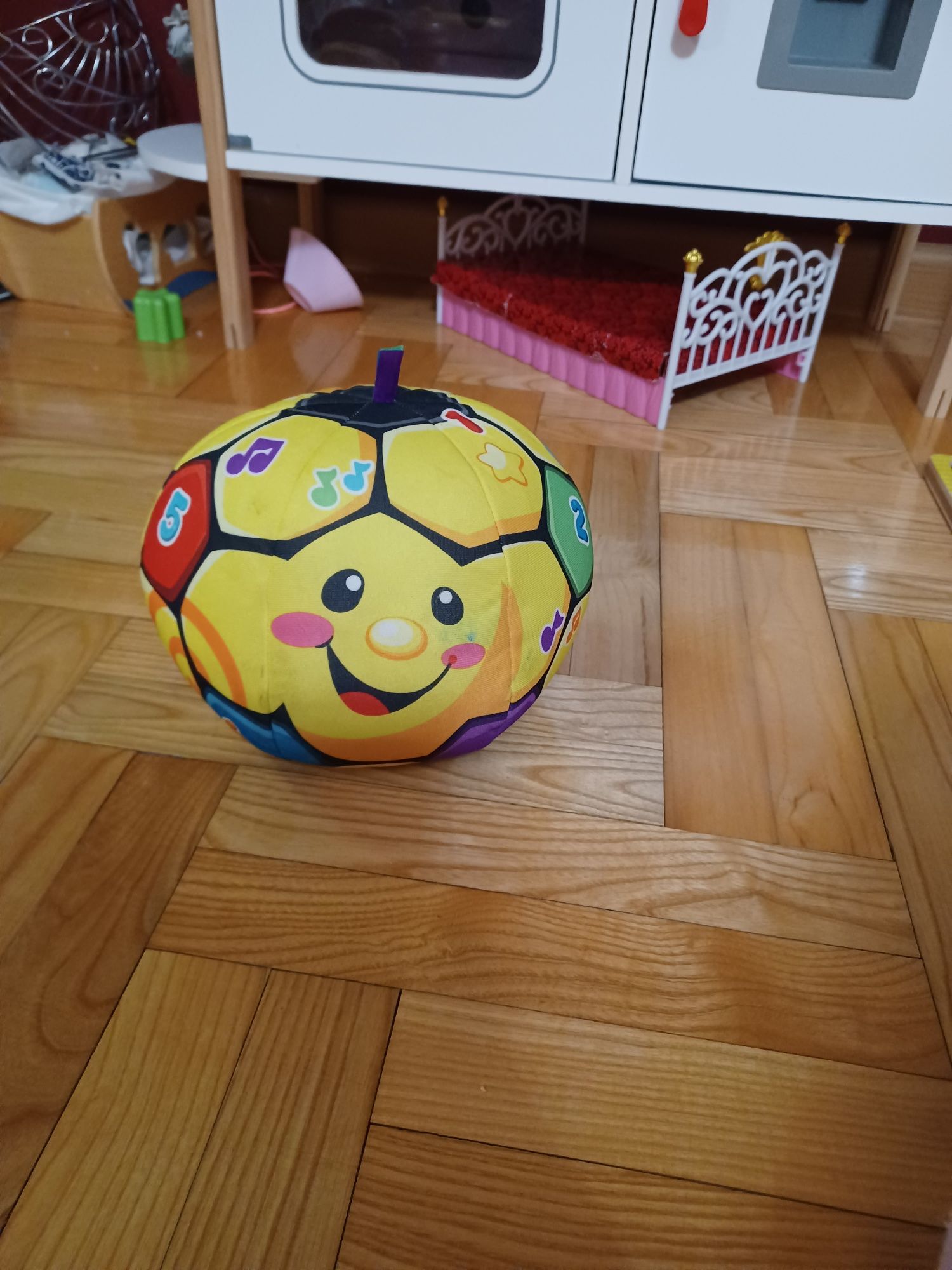 Piłka fisher price