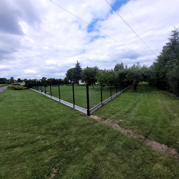 Panele Ogrodzeniowe | Bramy | Furtki | Montaż | Słupki