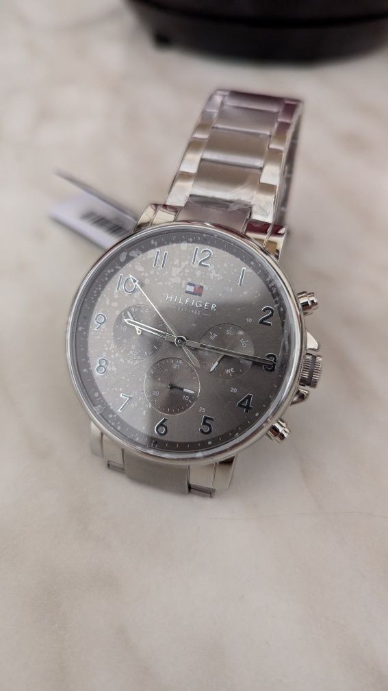 Часы Tommy Hilfiger США, годинник новий