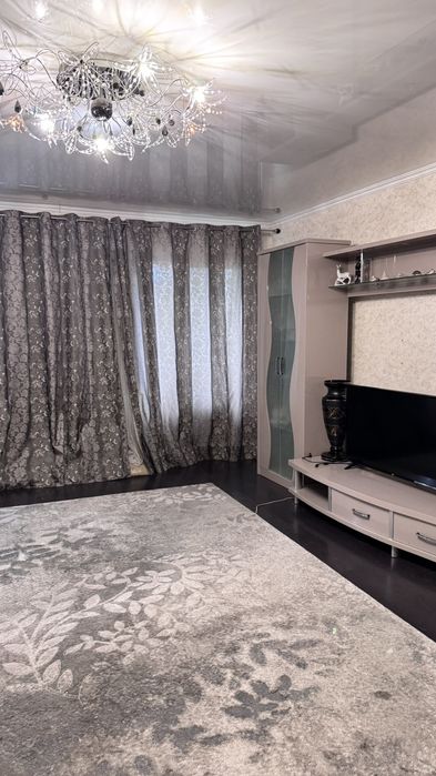 Сдам 2к квартиру Центр,ул Защитников Николаева( Декабристов).