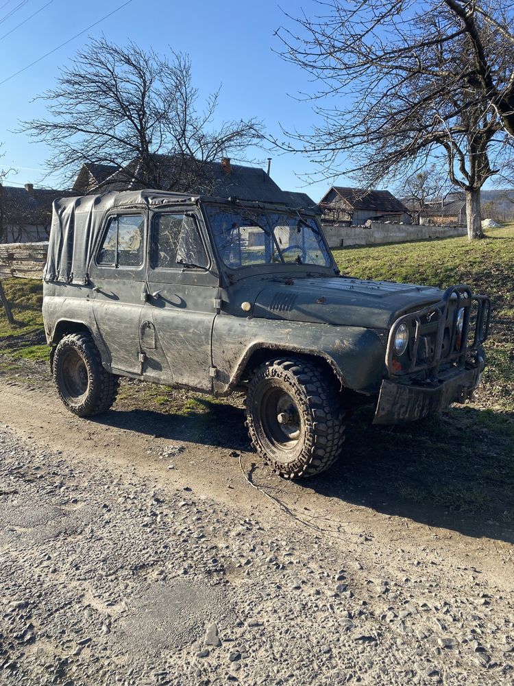 Уаз 469 на ходу нива ,лебітка шини болотяні цікавить обмін на квадроци