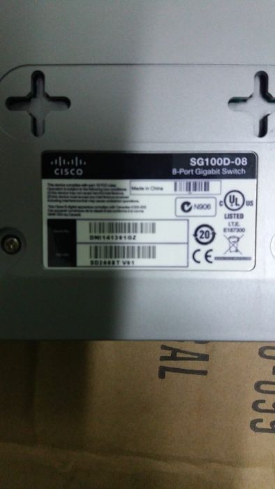 Switch-Cisco SG100D-08