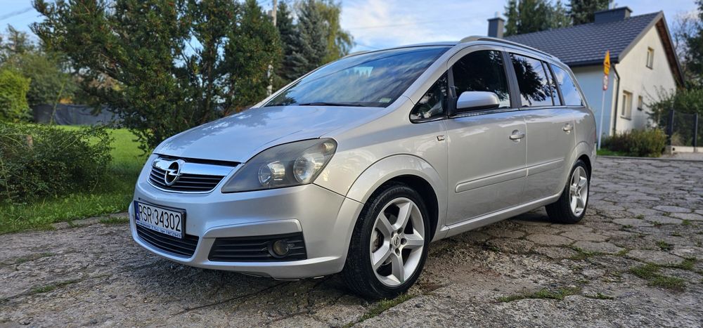 Poszanowana Zafira B 1.8lpg 140km Cosmo! Bez rdzy! Okazja !!