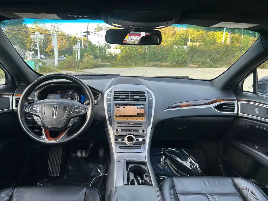 Lincoln MKZ      2018