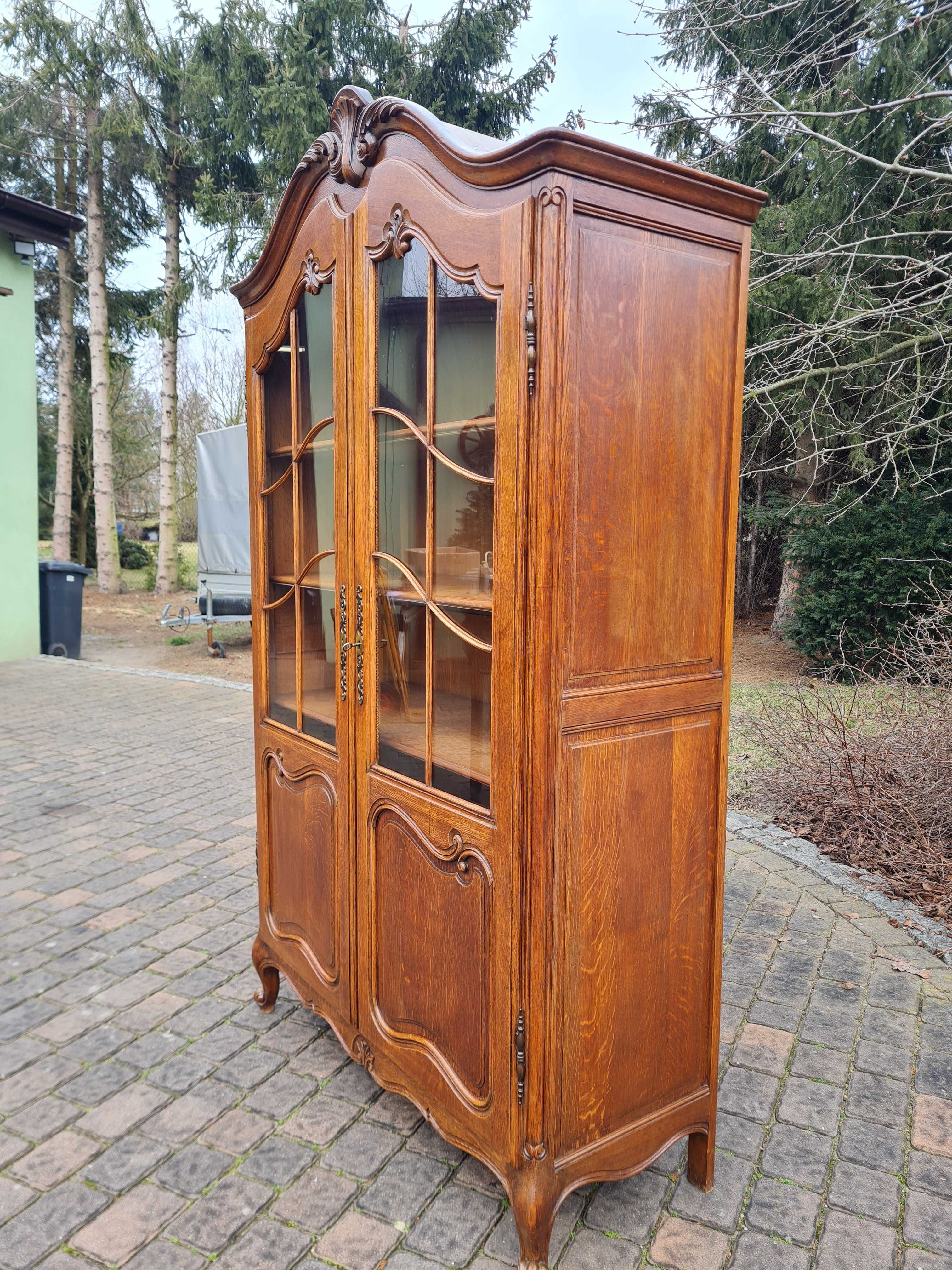 Ludwikowska Witryna Biblioteka biblioteczka