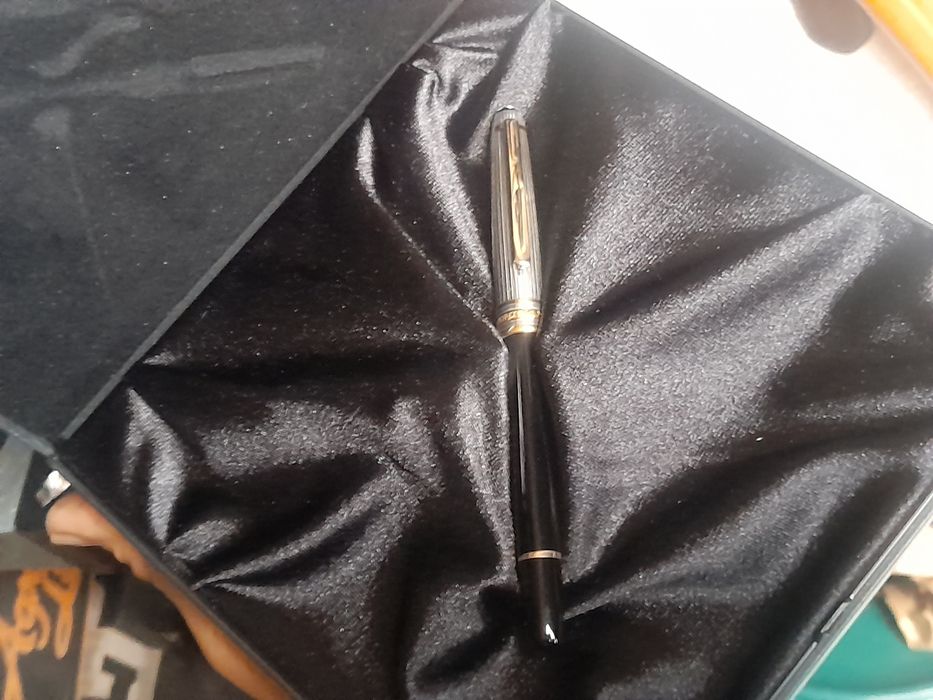 Caneta Rollerball Montblanc Meisterstuck prata