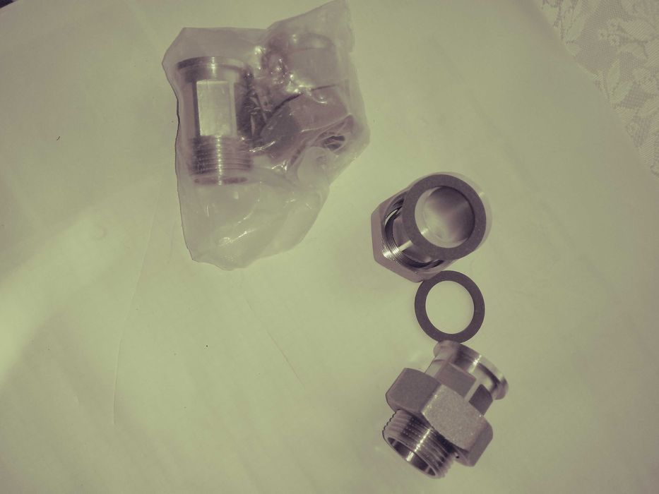 Śrubunki mosiężne  do wodomierza 1" z uszczelkami NOWE 2 kpl