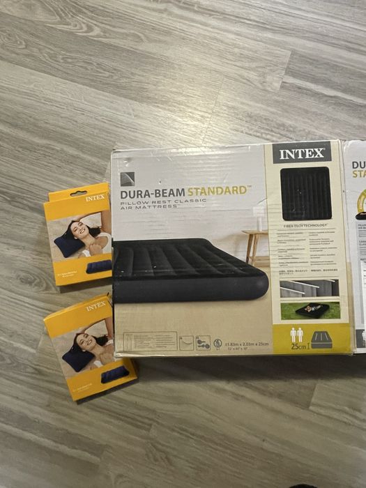 Materac Dmuchany NOWY z Podglowkiem Duzy INTEX + 2 poduszki