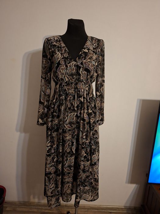 Elegancka Długa Sukienka Reserved S Paisley