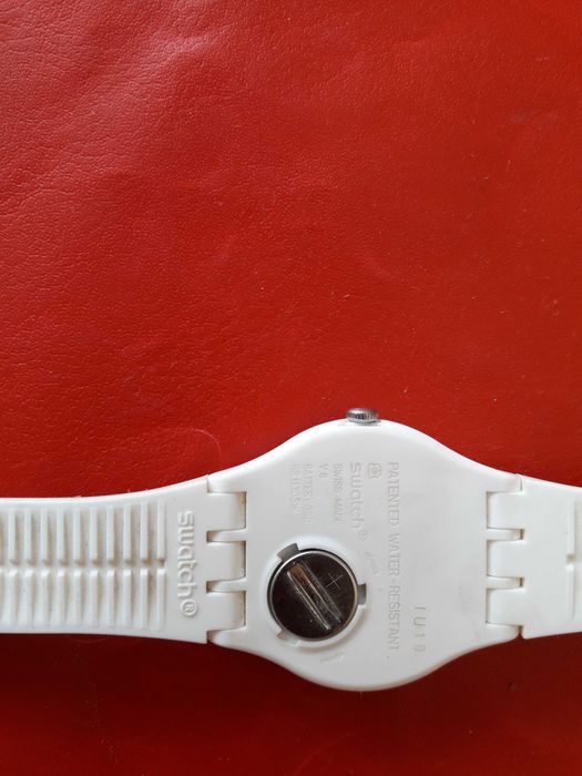 Часы SWATCH модель 2015 г