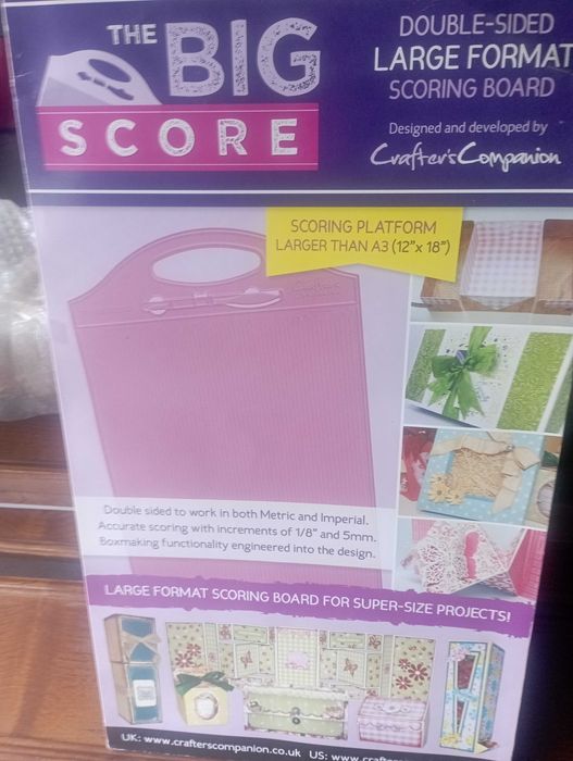 Scrapbook, placa de vincar convites etc.