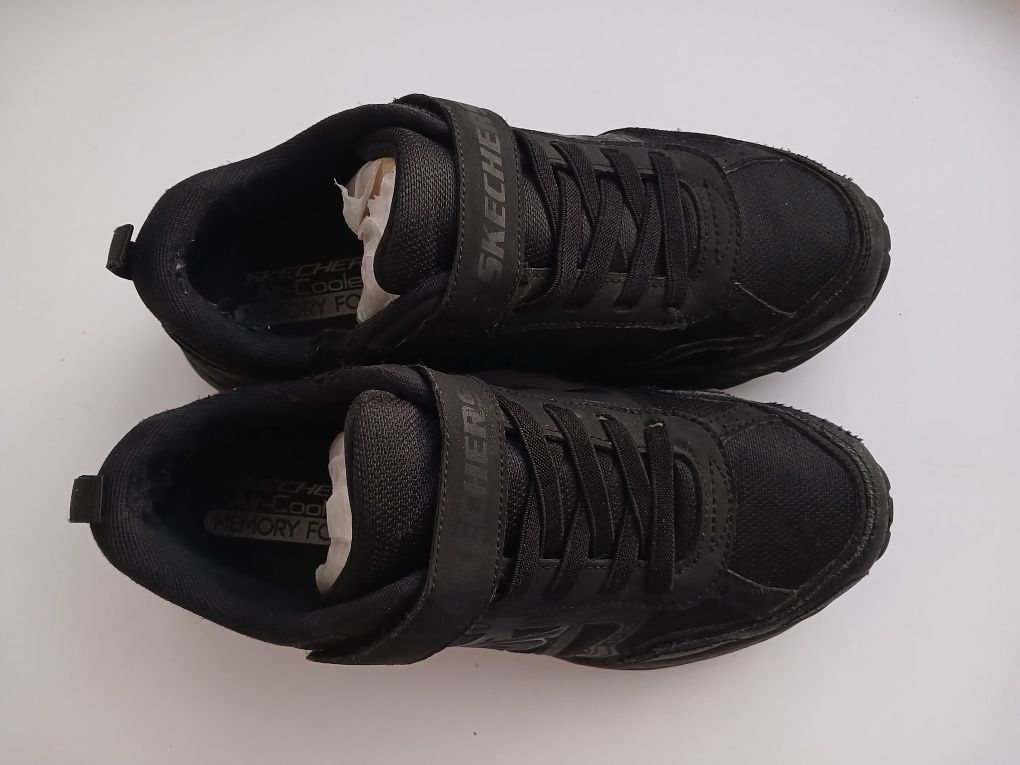Кросівки на хлопця Skechers 38 р.