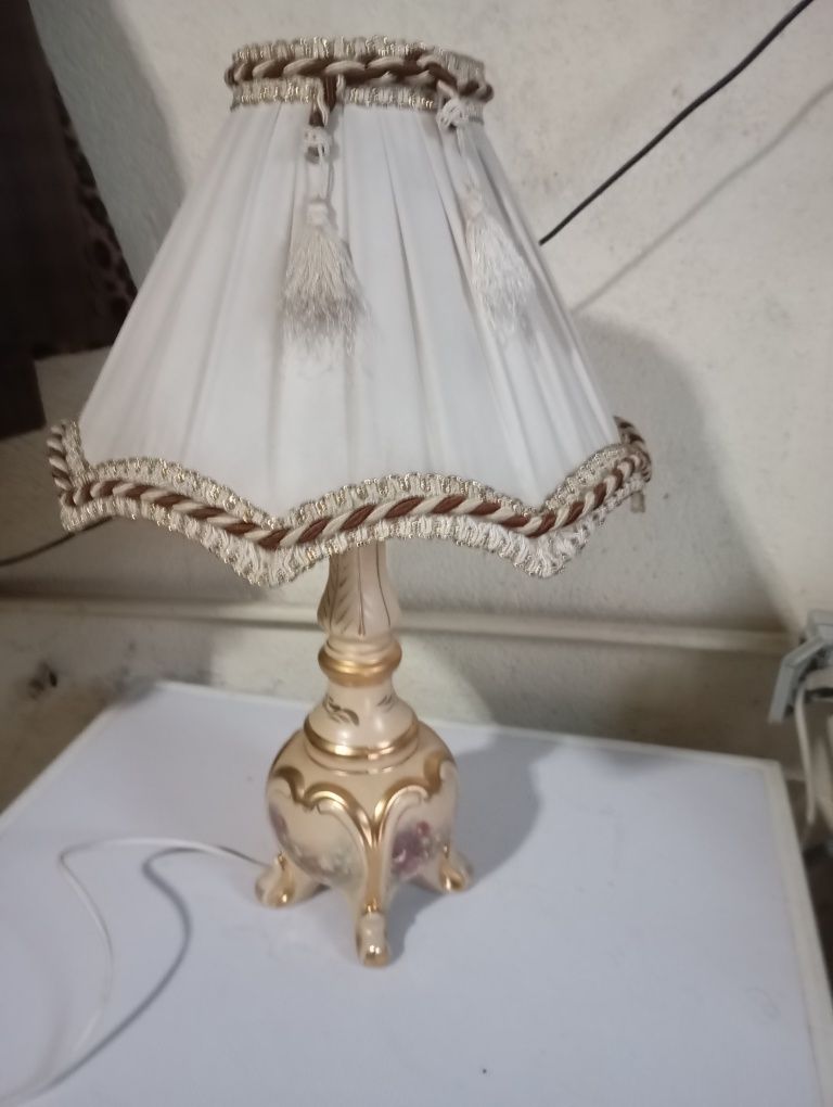 2 Candeeiros antigos (cerca de 50 anos)