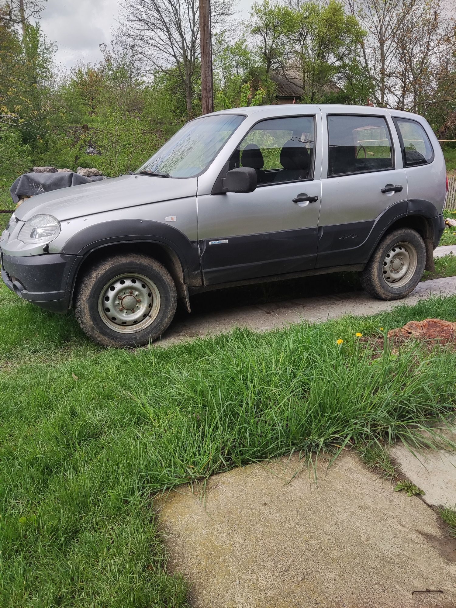 Chevrolet Niva продам