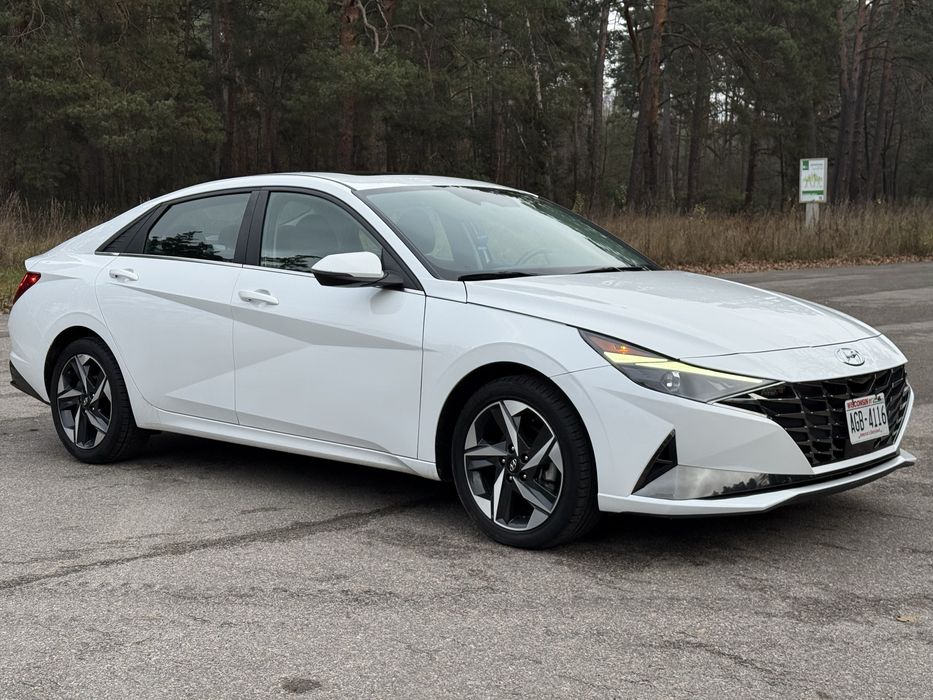 Hyundai Elantra 2021