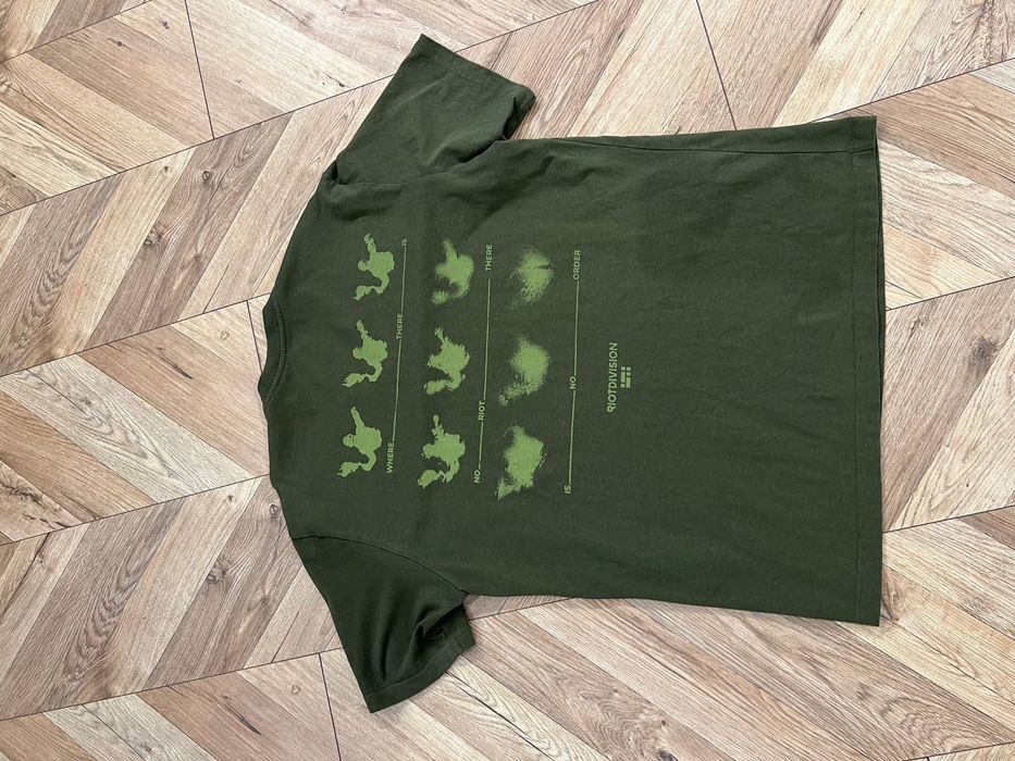 Продам футболку Riot Division XL