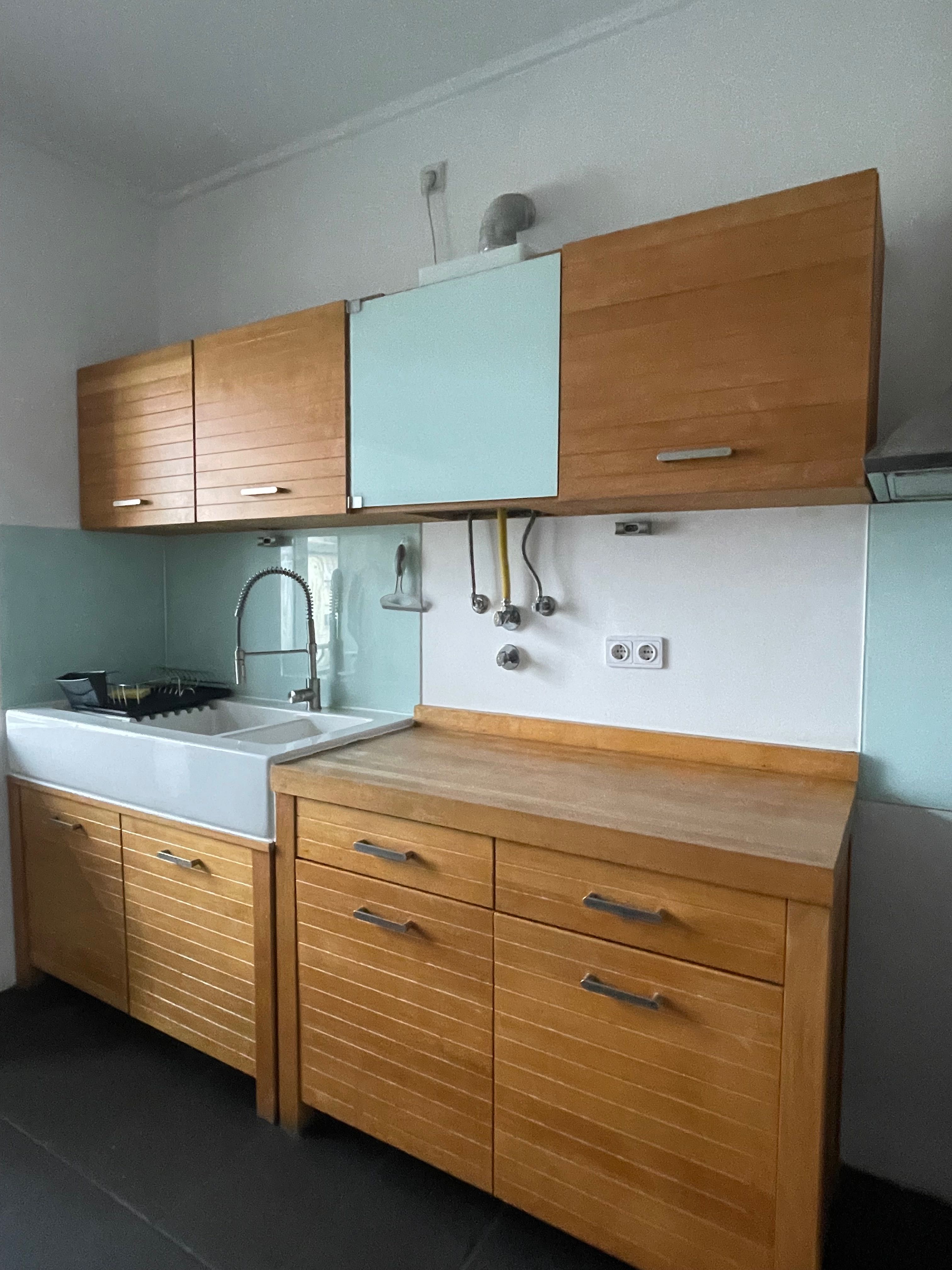 Móveis de cozinha em madeira