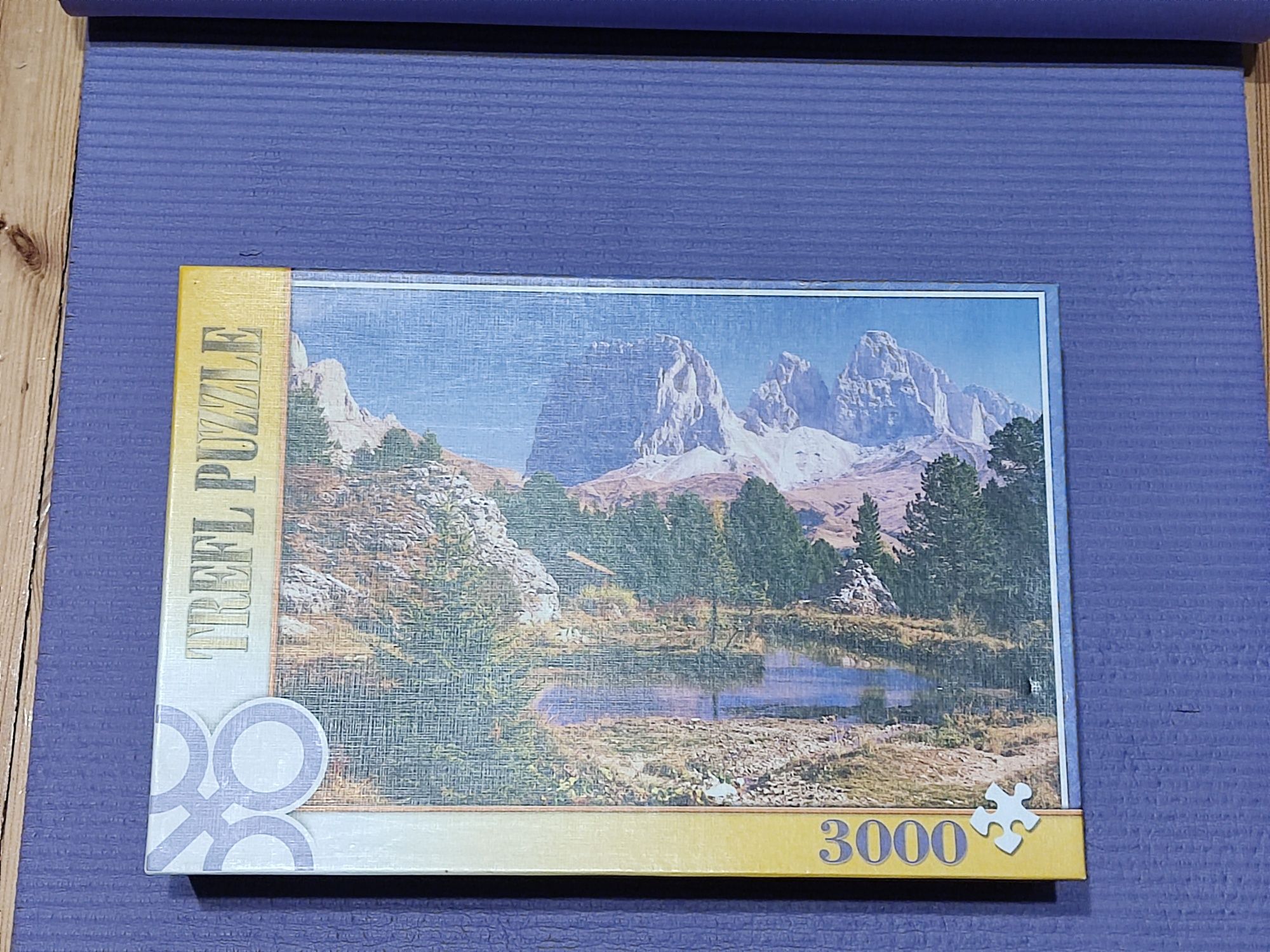 Puzzle 3000 trefl jak nowe