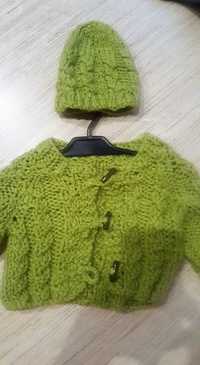 Sliczny komplet sweterek, czapka jesienny sesja 6m-cy
