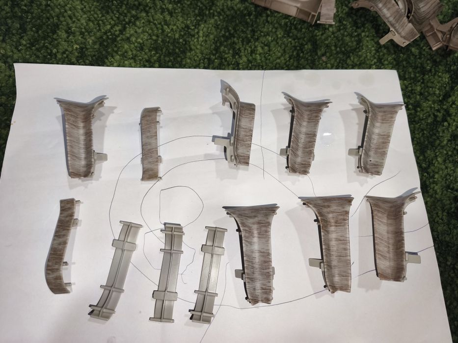 Продам плинтус новый