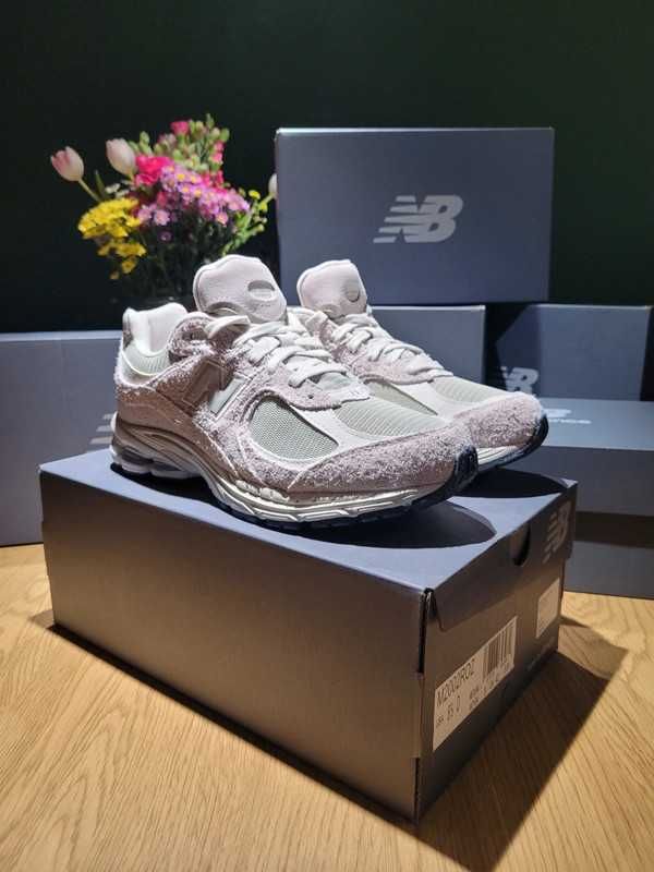 New Balance 2002R 42 / 8 1/2 US Różowe