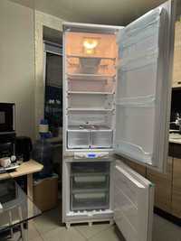 Вбудований холодильник Hotpoint-Ariston