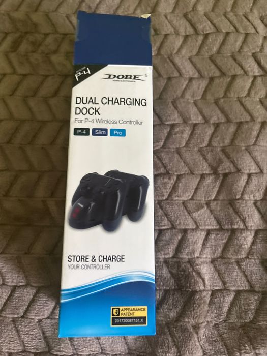 Зарядна Станція для контролерів від пс-4 DOBE
