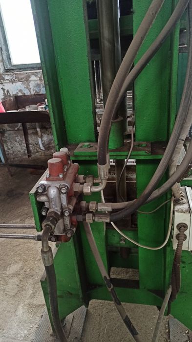 Продам вібропрес ст 94 новий