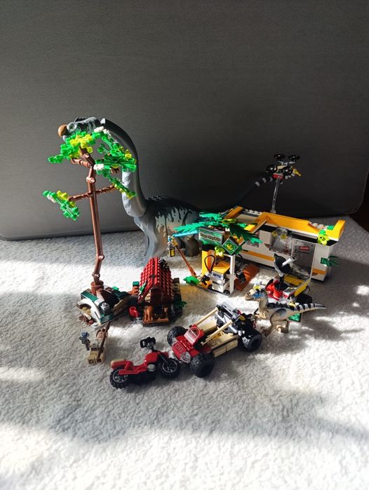 76973 LEGO Jurassic World Misja śledzenia raptora i tytanozaura
