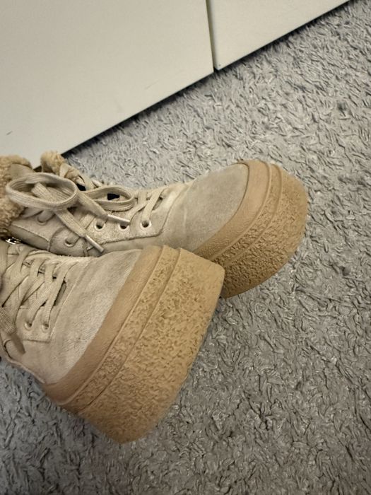 Терміновий продаж ! Черевики , чоботи Estro