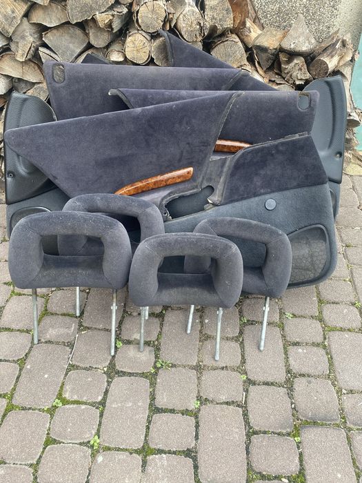 Дверні карти та підголовники омега б