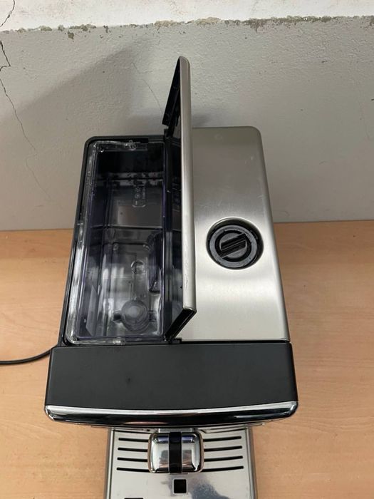 Кавомашина Saeco Xelsis SM5573 / 10 (2019 рік)