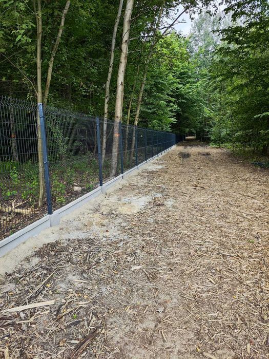 ogrodzenia ogrodzenie panelowe panele słupki brama furtka płot palety