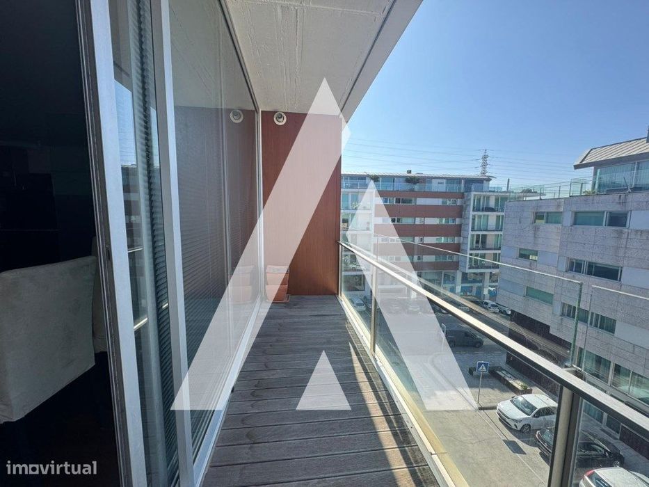 Apartamento T1 Duplex Edifício Mirador - Aveiro.