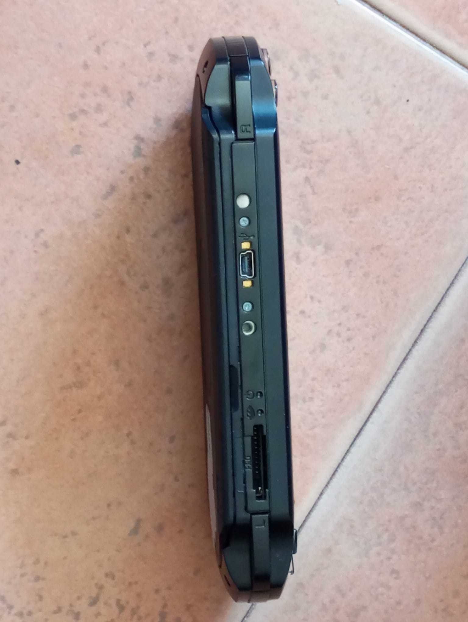 Consola PSP como nova com bolsa e carregador + 2 Jogos